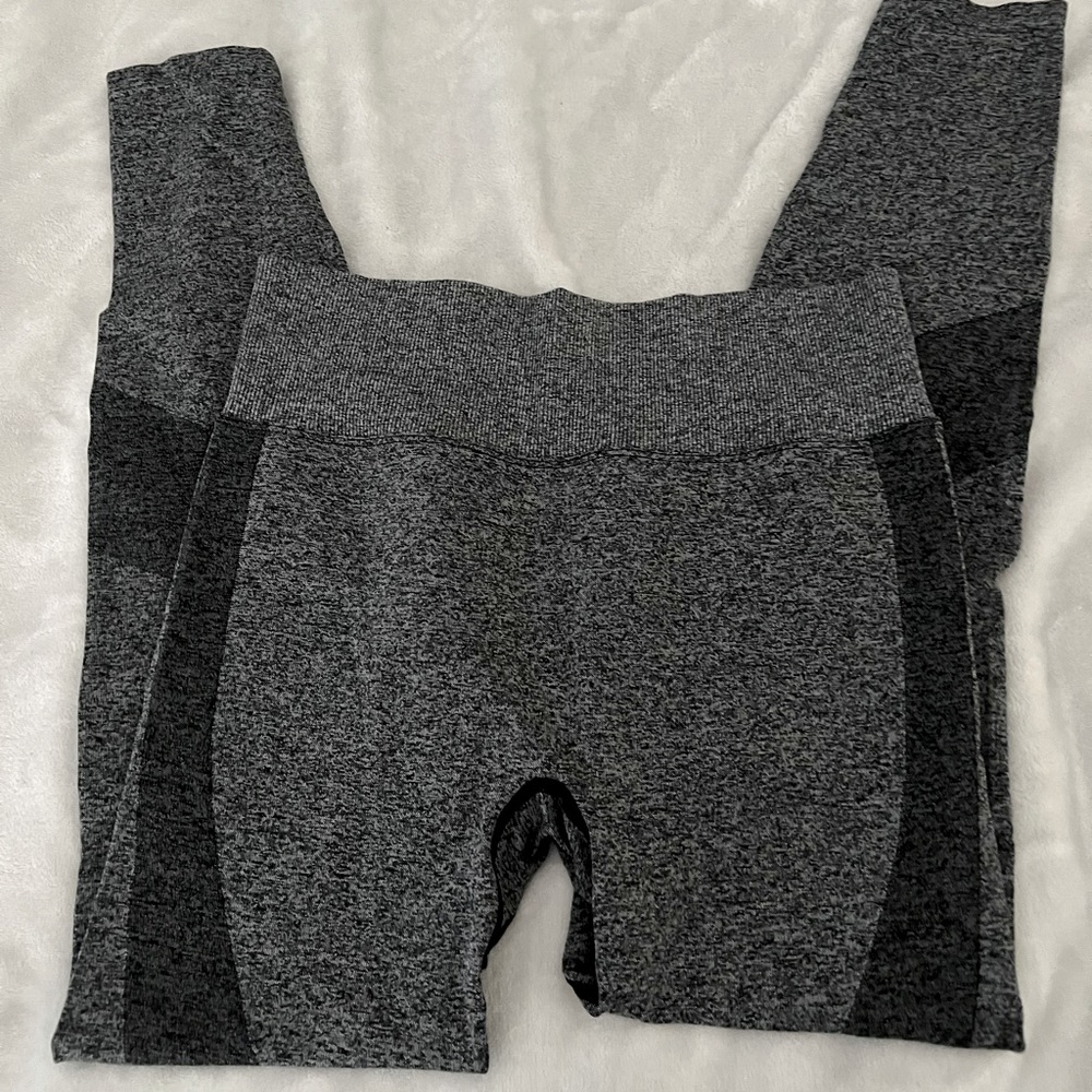 Victoria’s Secret PINK Seamless Workout Legging